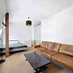 Golden Triangle Attic - Elegant Retreat With Wifi Near George V